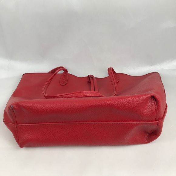 BCBG Reversible Red/ Tan Paris Tote Bag - Picture 6 of 9